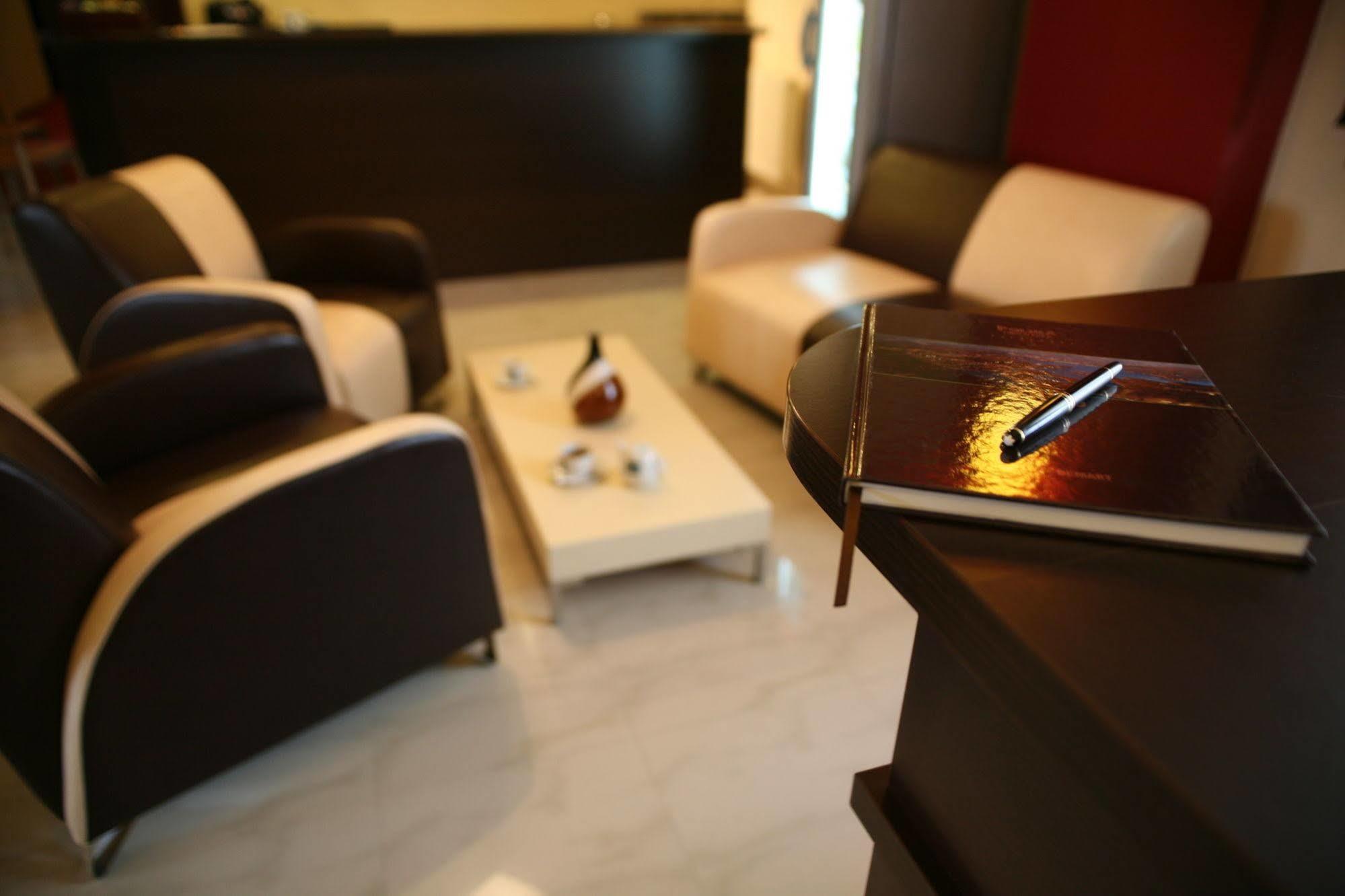 Kaliszki Hotel Seven 7 מראה חיצוני תמונה